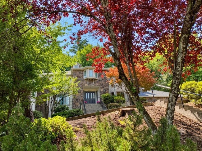 Foto del edificio - 18132 Westview Dr