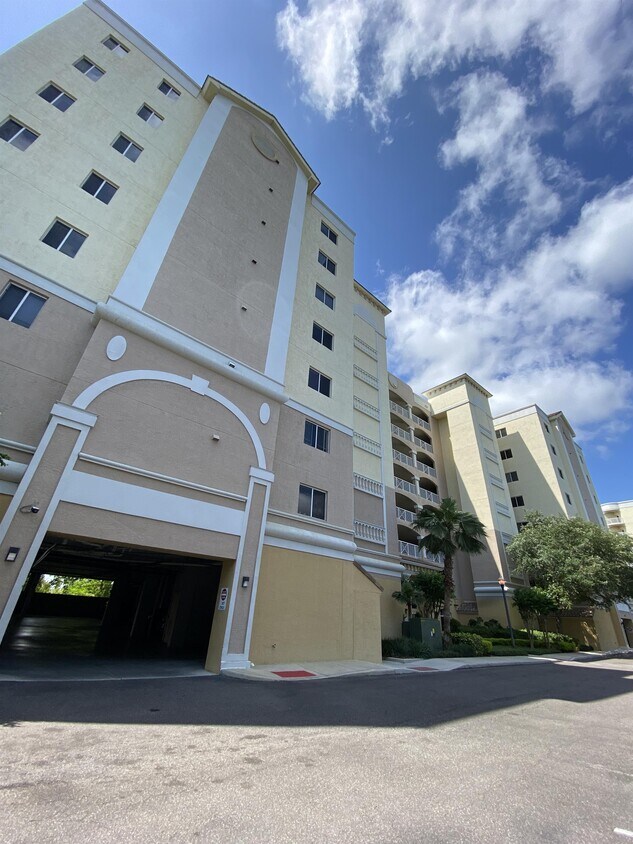 Foto principal - 6312 Buford St