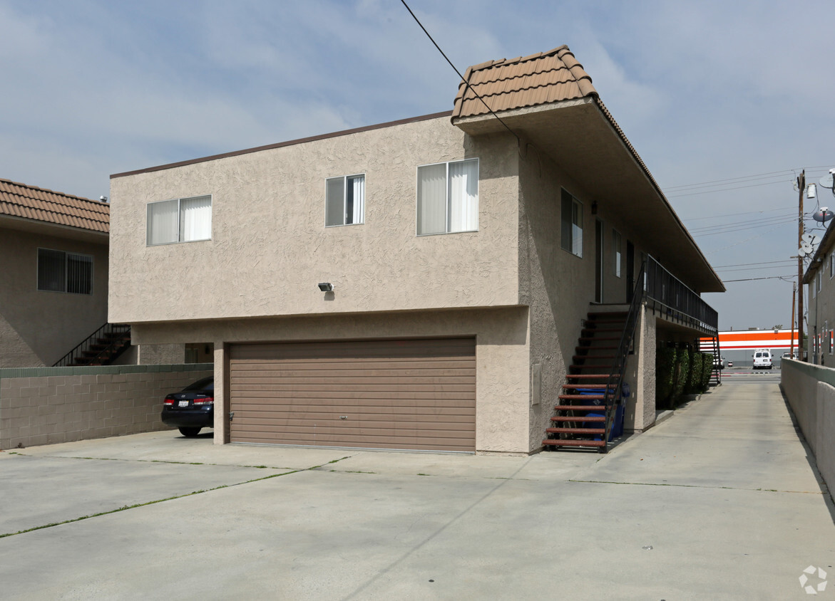 Building Photo - 1430-1442 W Carson St