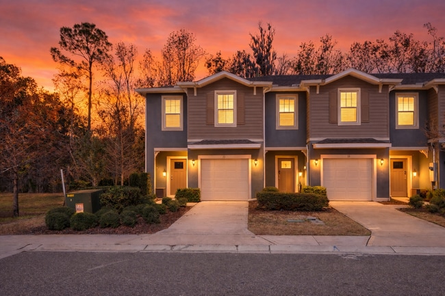 Foto del edificio - 35 Vista Oaks Ln