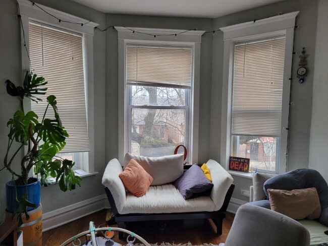 Foto del edificio - 3572 W Cortland St