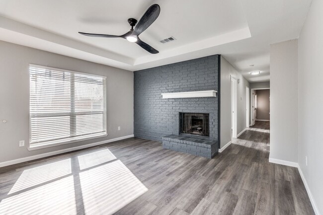 Building Photo - 5304 Wild W Dr