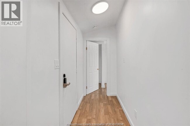 Building Photo - 21 Pearl St W