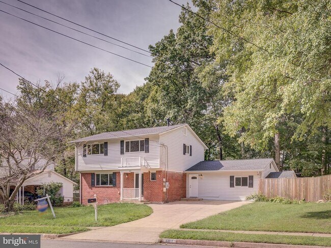 Foto del edificio - 6812 Landor Ln