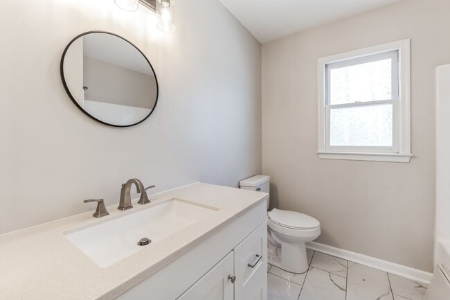 Building Photo - Newly remodeled 4/2 in Deer Run