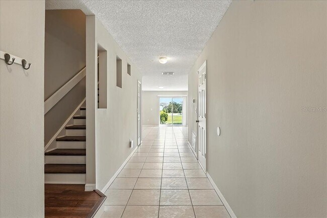 Foto del edificio - 1190 N Fairway Dr