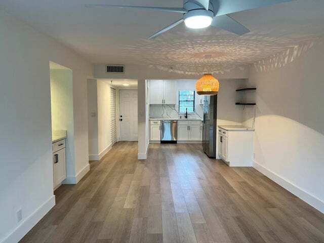 Foto del edificio - 9235 SW 8th St