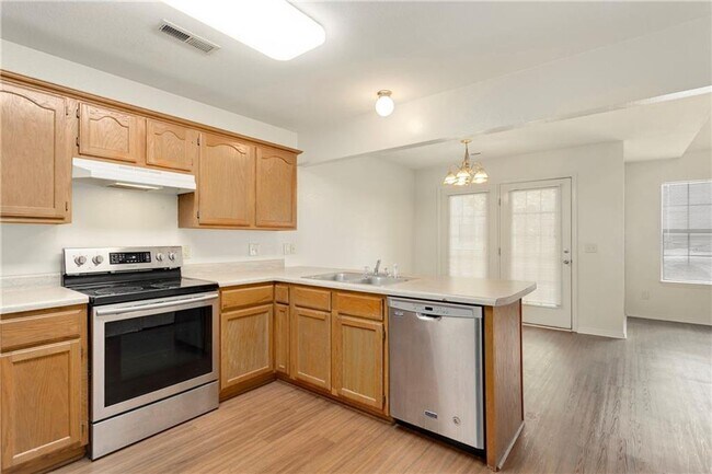 Foto del edificio - 3 bedroom 2 full bath home