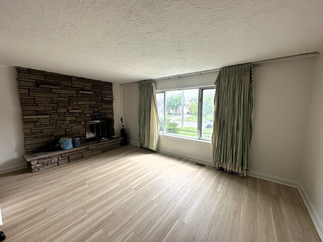 Photo du bâtiment - 36 Hinton Rd