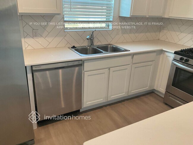 Foto del edificio - 22303 Stoney Ravine Dr