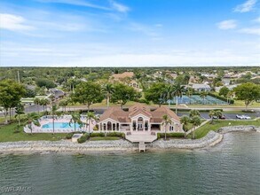 Building Photo - 5192 Lochwood Ct