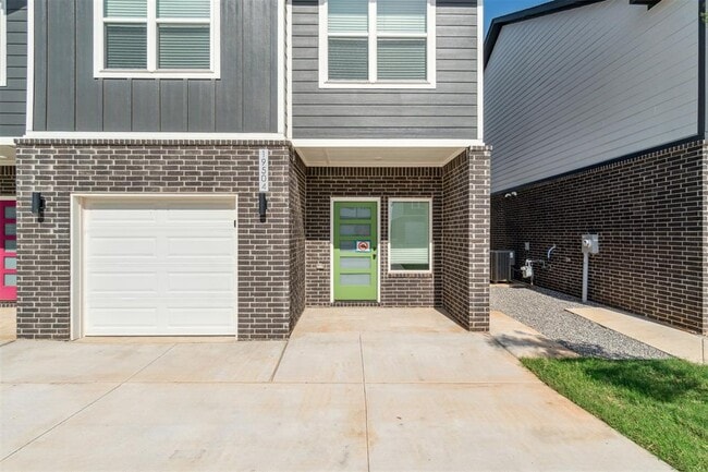 Building Photo - 19508 Molly Dr