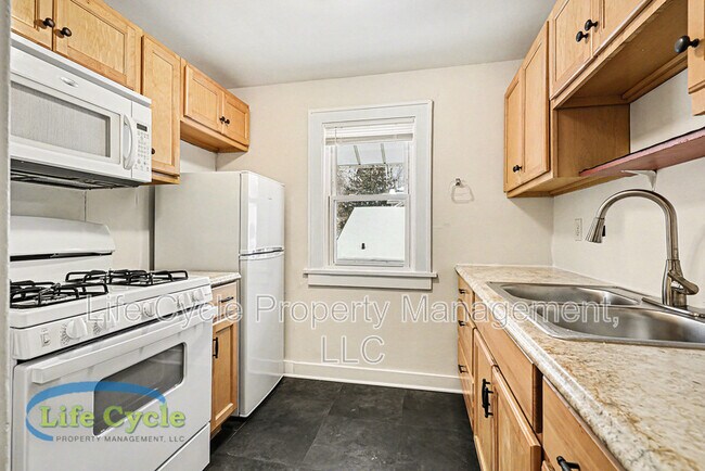 Foto del edificio - 507 Eastern Ave NE