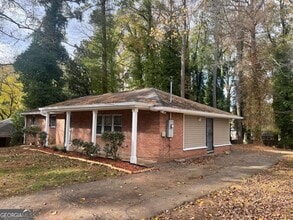 Building Photo - 2191 Beecher Cir SW