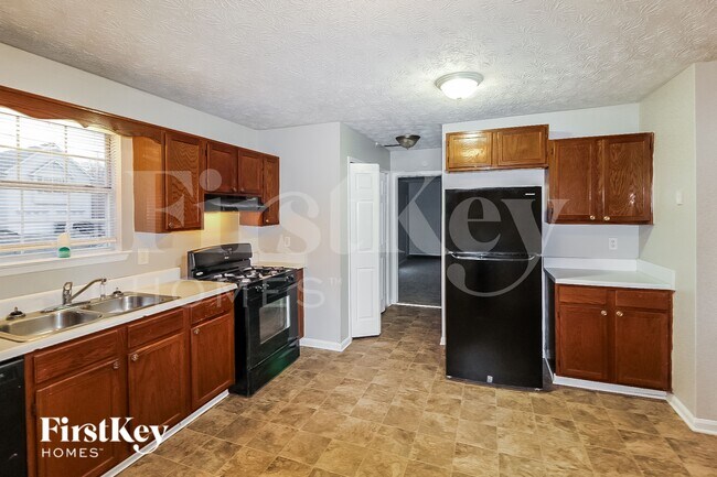 Foto del edificio - 6206 Amberly Rd