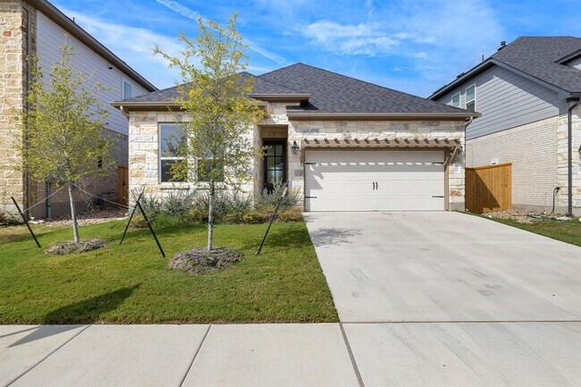 Building Photo - 821 Beaverton Dr