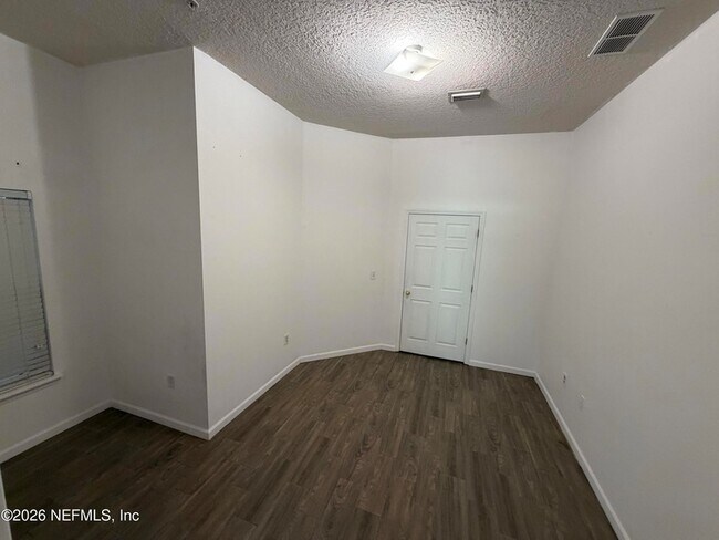 Building Photo - 7071 Deer Lodge Cir