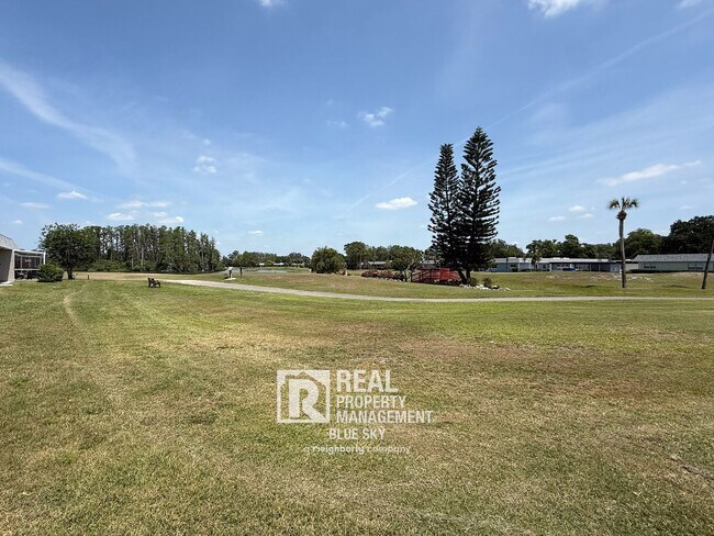 Photo - 9639 Greenskeeper Dr Townhome