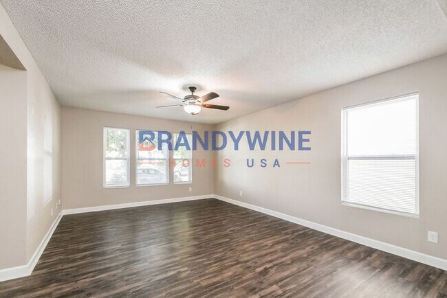 Building Photo - Holiday PROMO, January FREE move-in by 12/24!