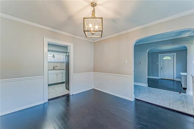 Foto del edificio - 930 Davis Ave