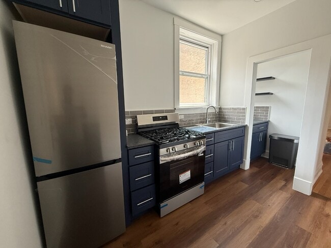 Building Photo - ?? Bright & Spacious 1BR in Hyde Park – He...