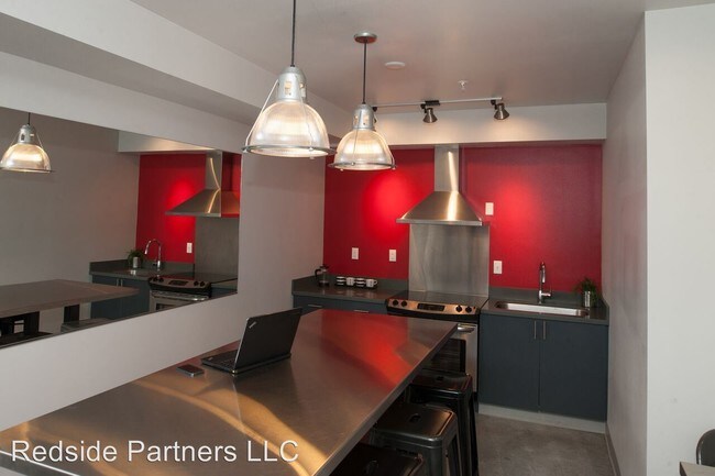 Building Photo - 4516 Meridian Ave N