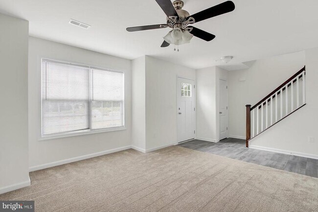 Building Photo - 107 BASLAM Ln