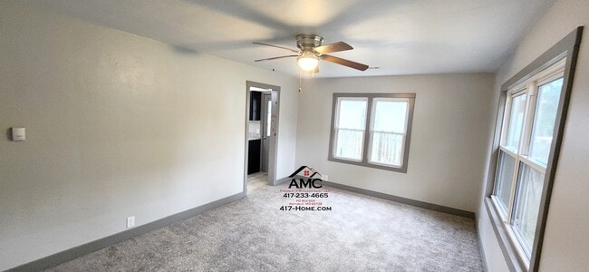 Building Photo - 304 E Cofield St