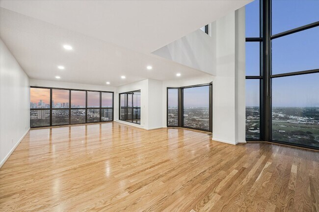 Foto del edificio - 2001 Holcombe Blvd