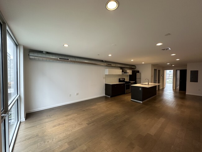 Building Photo - 1443 N Franklin St