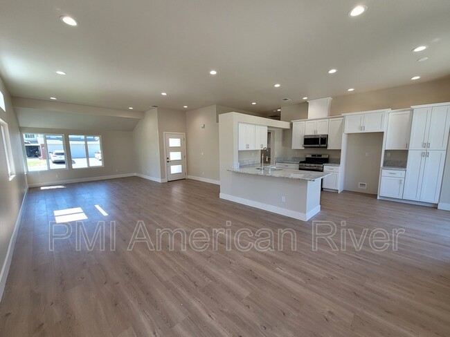 Building Photo - 8777 Inisheer Way