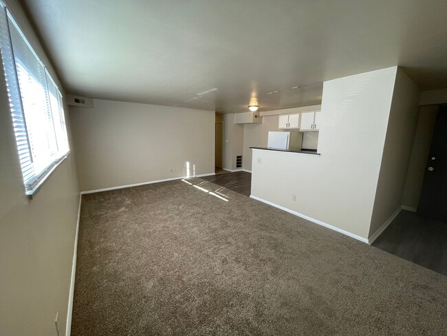 Interior Photo - 60 - ADDISON APARTMENTS
