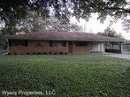 Primary Photo - 110 E Fairlane Dr