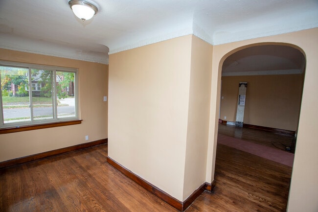 OPEN STUDY - 18115 Roselawn St