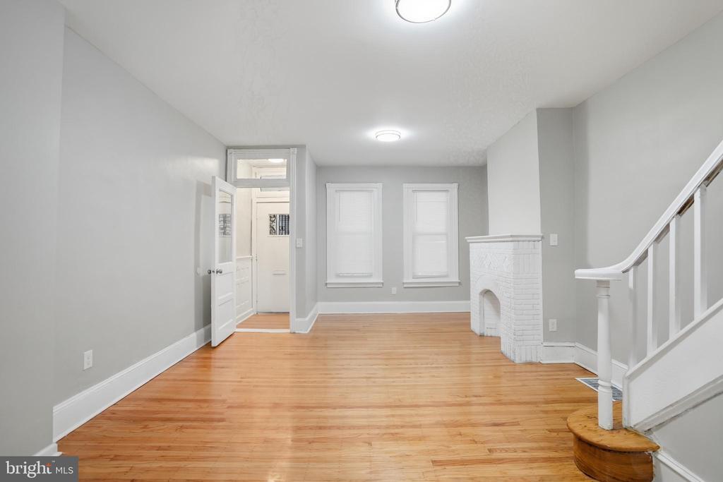 Primary Photo - 5909 Arch St
