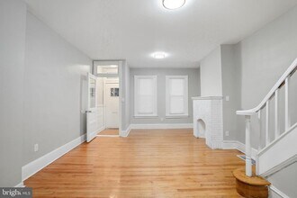 Building Photo - 5909 Arch St