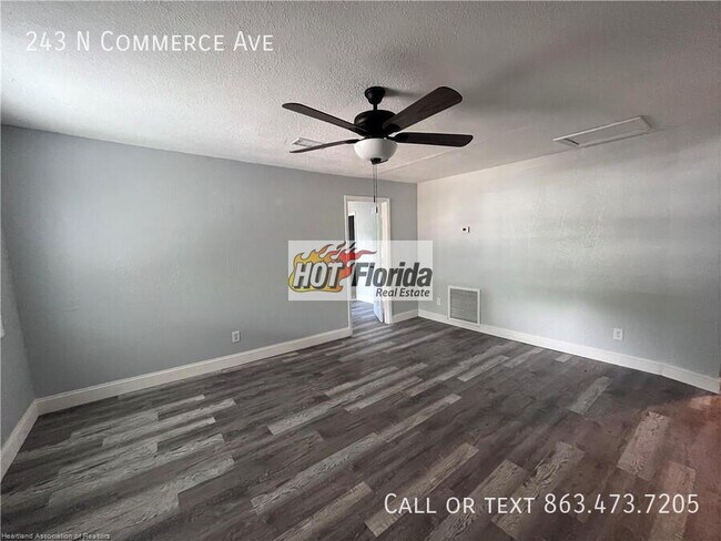 Foto del edificio - 243 N Commerce Ave