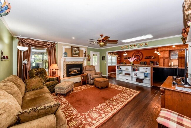 Foto del edificio - Maryville 37803 - 3 bedroom home with bonu...