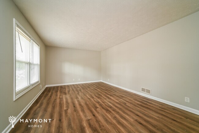 Building Photo - 2948 Medina Dr