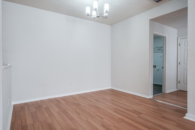 Foto del edificio - 5700 SE 87th St