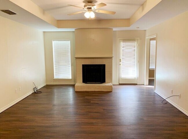 Building Photo - Beautiful 3 Bedroom, 2 Bath Home in Flint!