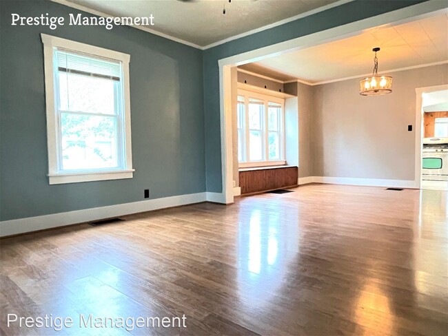 Foto del edificio - 2 br, 1 bath House - 920 Lake St