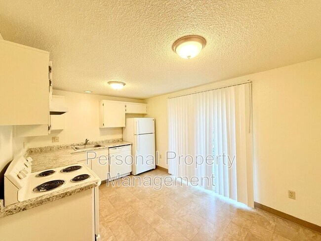 Foto del edificio - 7420 NE Hazel Dell Ave