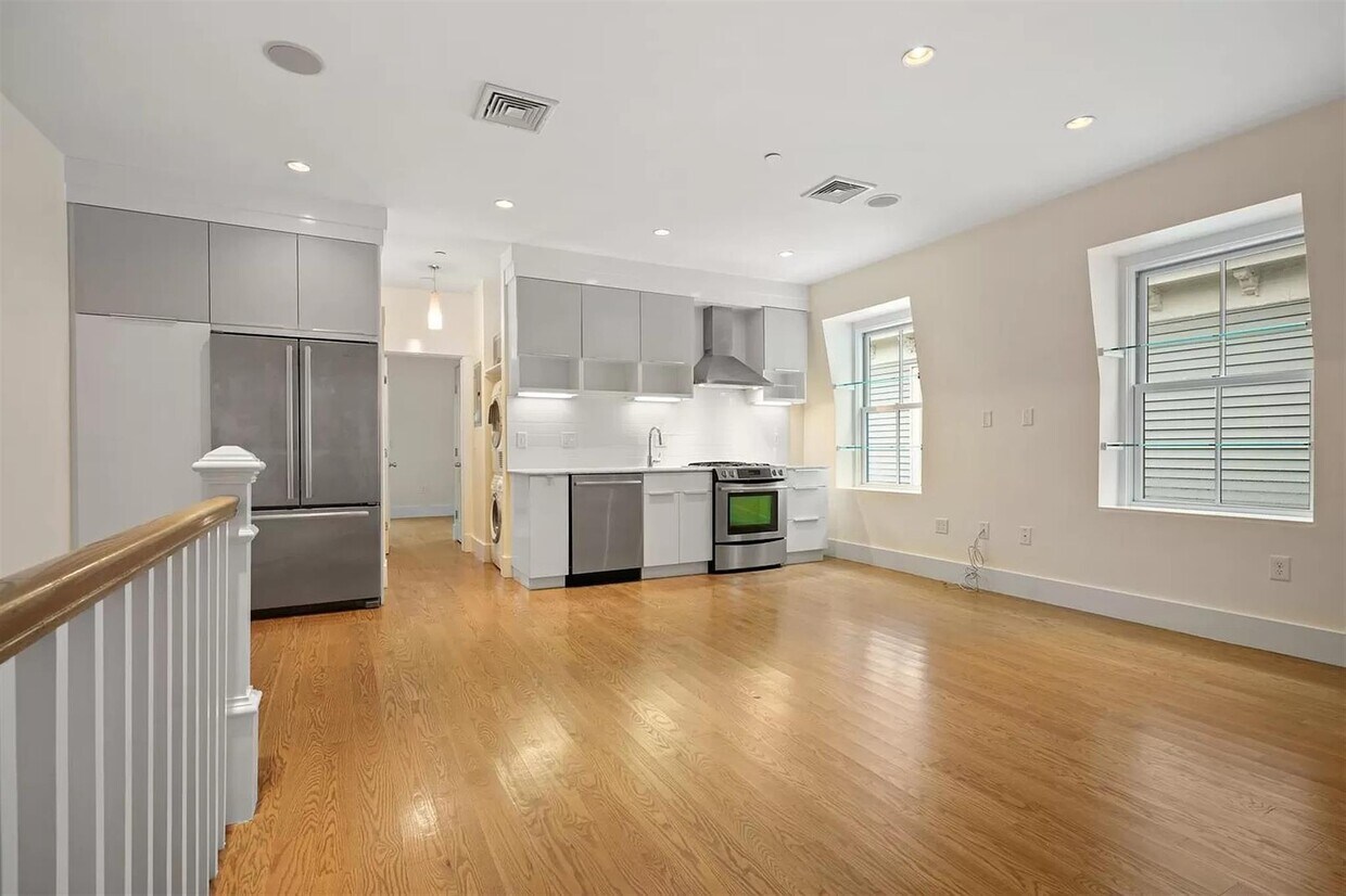 Foto principal - 11 Boardman St