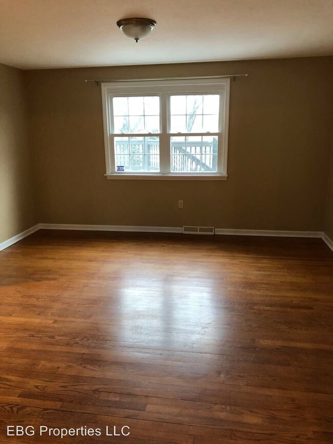 Building Photo - 4 br, 2.5 bath House - 2584 Matterhorn Drive