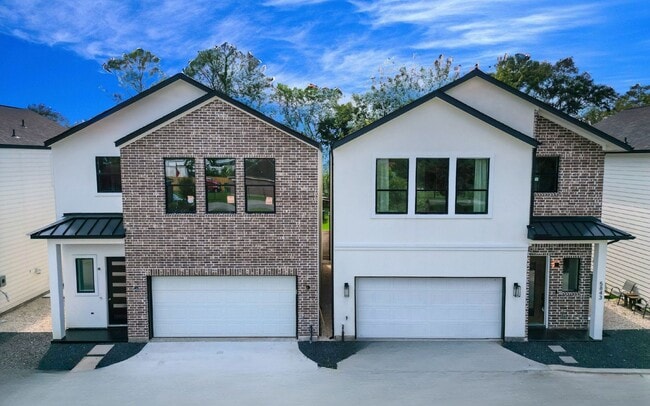 Building Photo - 5831 Outer Banks St