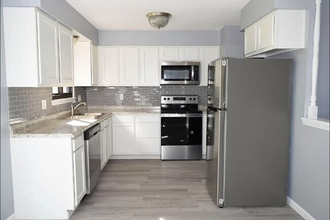 Building Photo - 4584 Fairgrove Rd