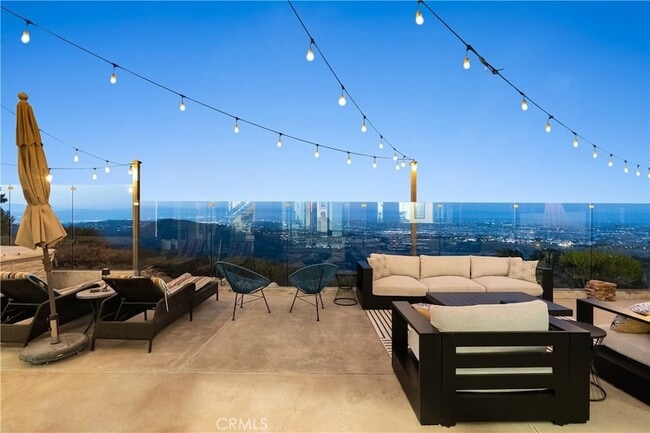 Photo - 3230 Tyrol Dr House