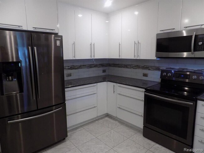 Foto del edificio - 2258 Heritage Pointe Dr