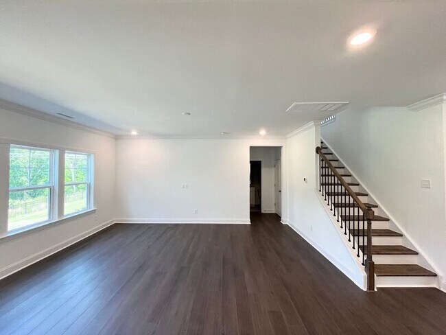 Foto del edificio - 1318 Hazelnut Ridge Ln